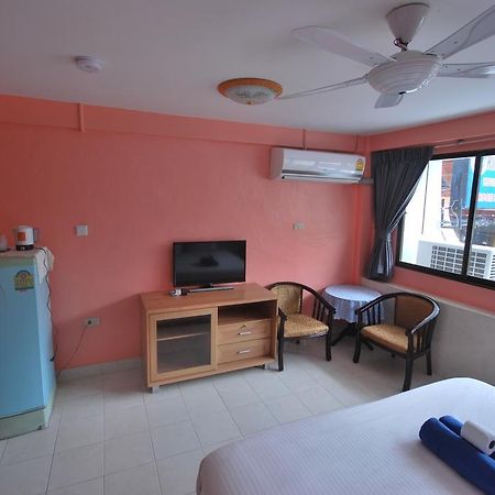Kingfisher House & Bar Pattaya Exterior photo